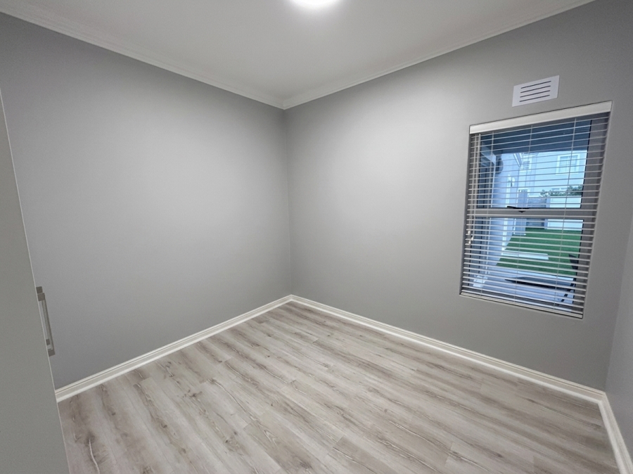 To Let 3 Bedroom Property for Rent in Sunningdale Western Cape